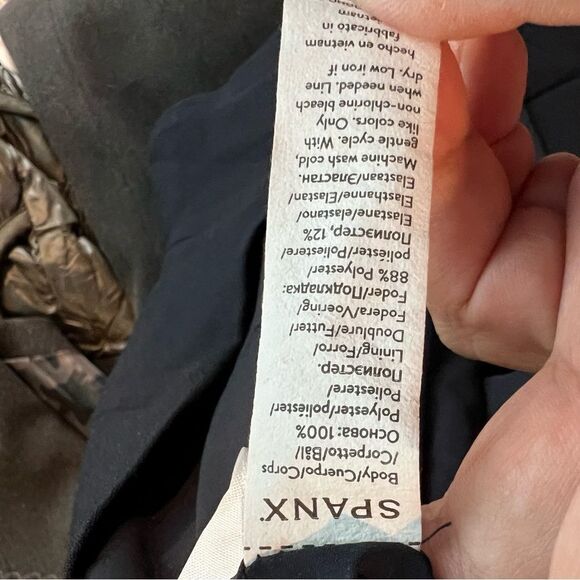 Victoria's Secret Size medium Green Black Velvet Lace Cutout Thong Bodysuit - Picture 4 of 10